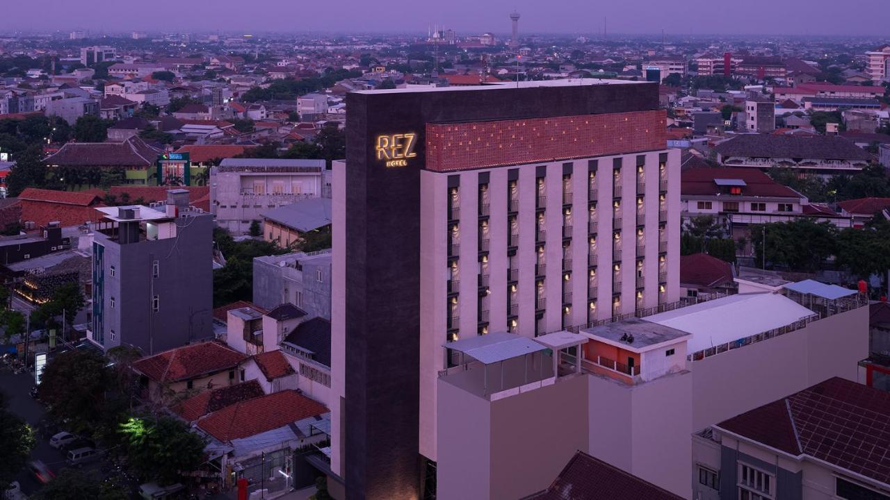 Rez Hotel Semarang Dış mekan fotoğraf