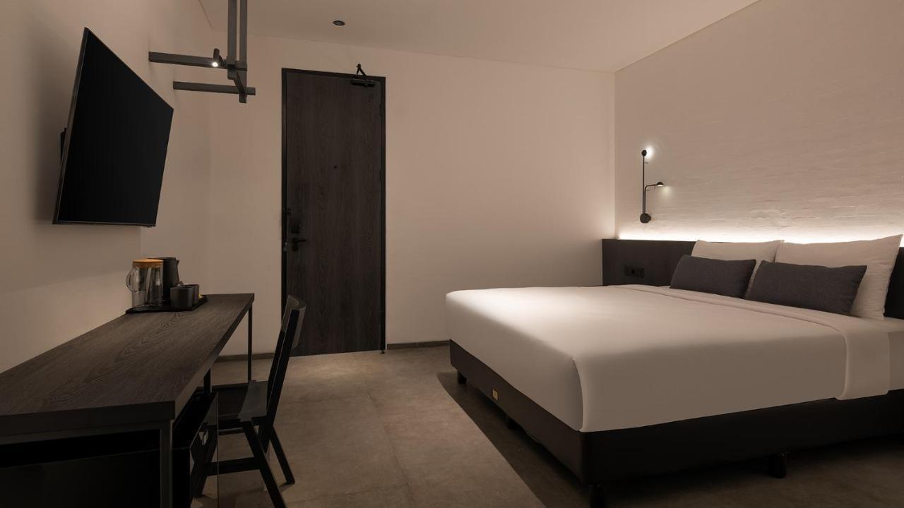 Rez Hotel Semarang Dış mekan fotoğraf