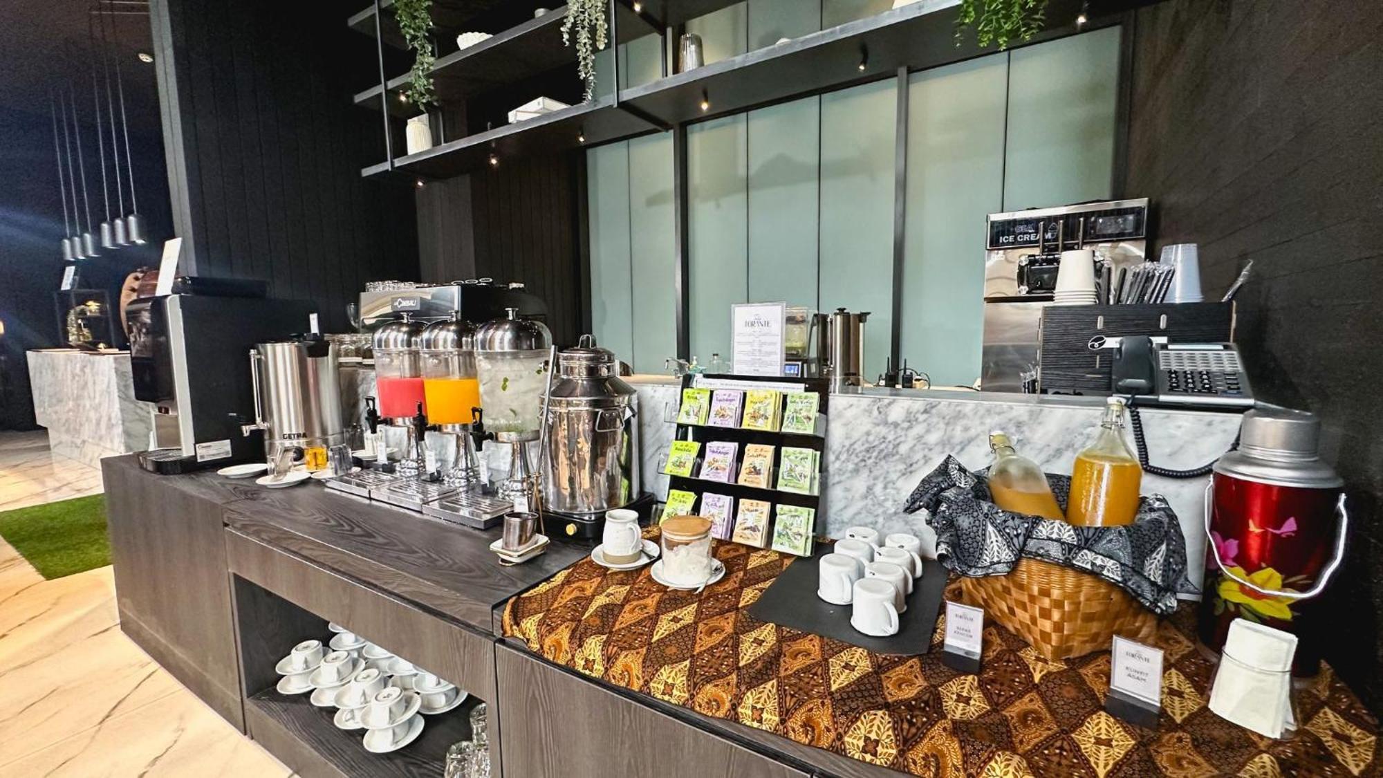 Rez Hotel Semarang Dış mekan fotoğraf